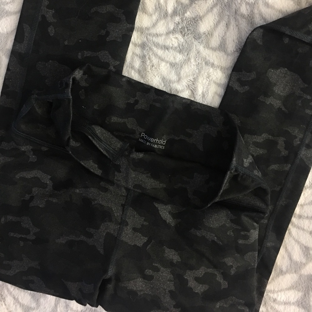 Fabletics Powerhold 7/8 Leggings